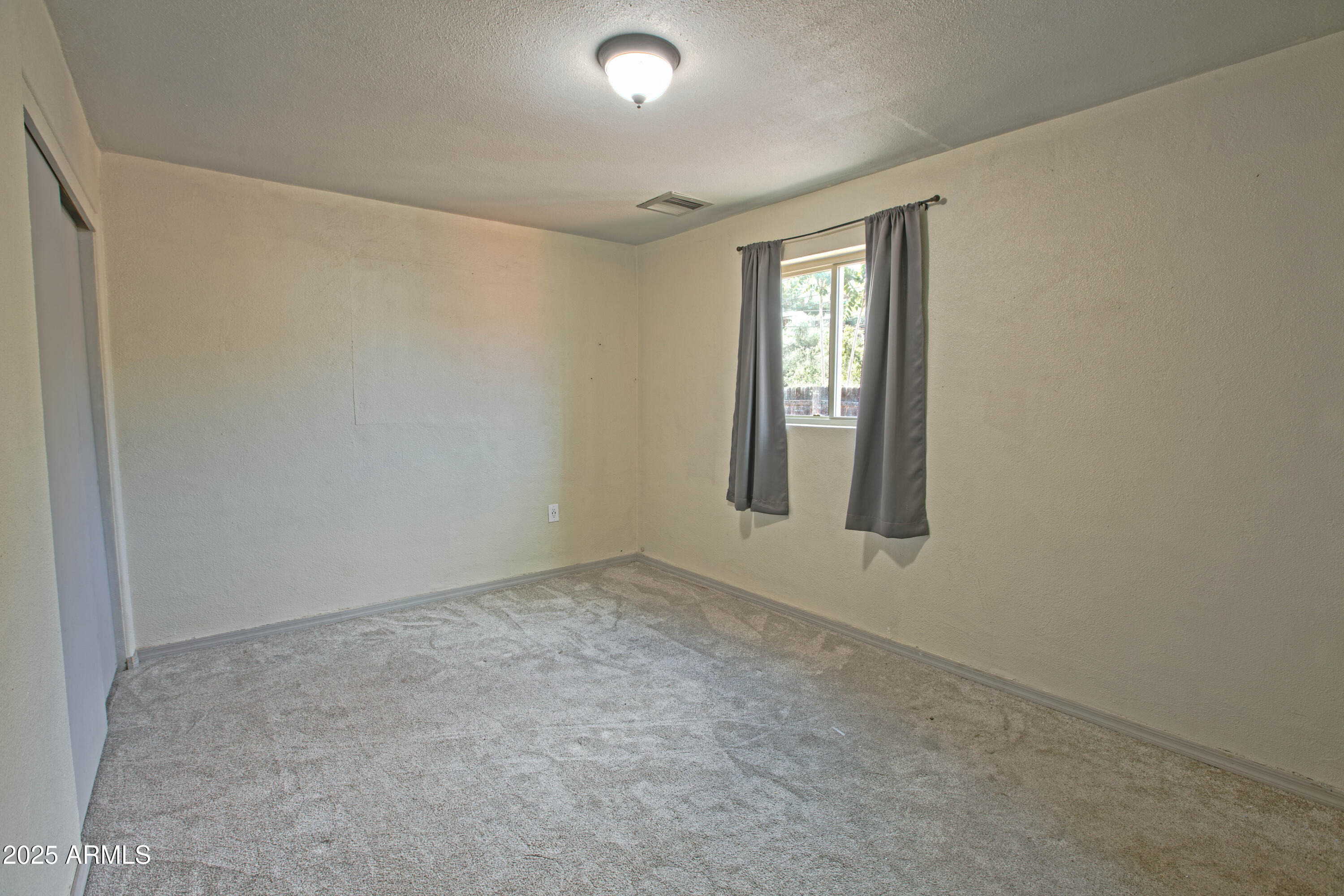 372 North 5th Street Globe, AZ 85501 - Photo 17 of 23 024