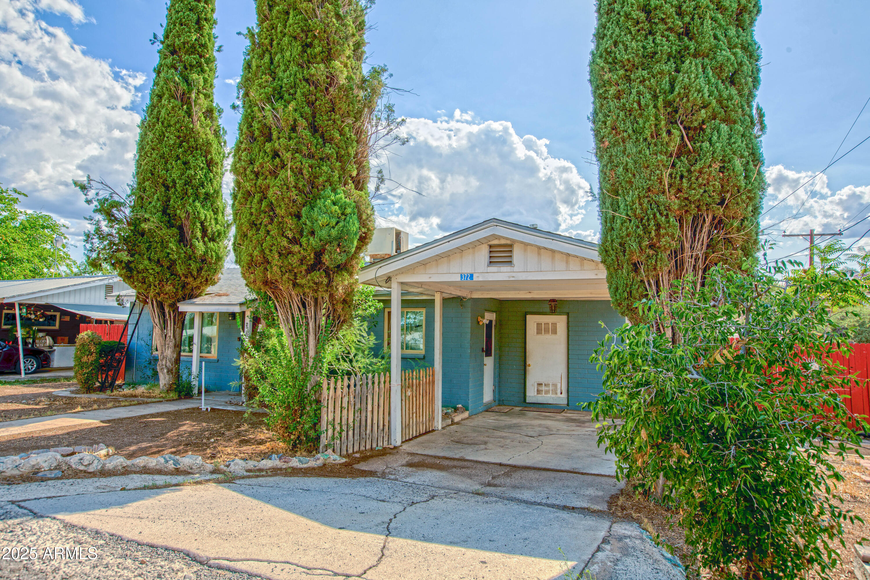 372 North 5th Street Globe, AZ 85501 - Photo 3 of 23 003