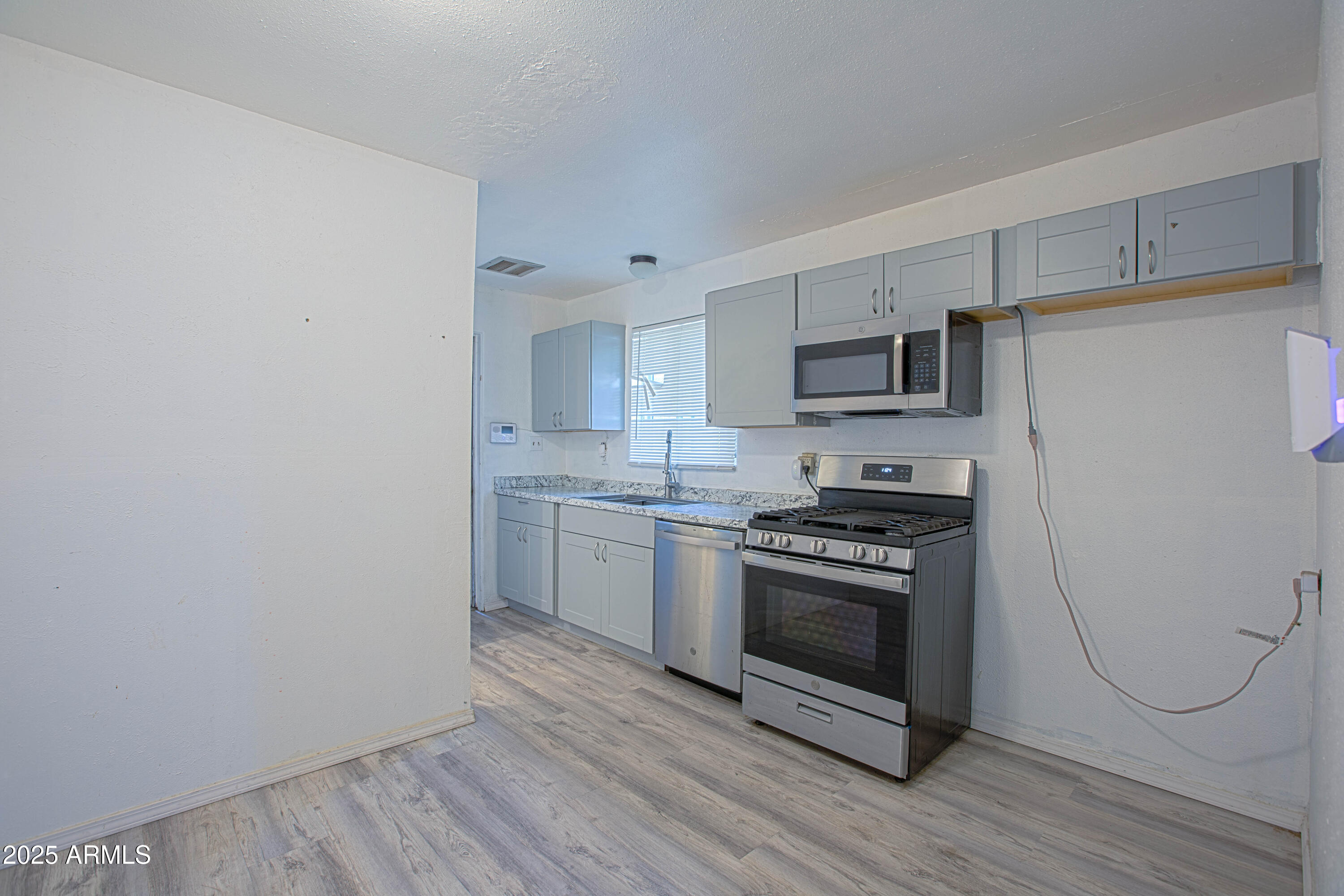 372 North 5th Street Globe, AZ 85501 - Photo 9 of 23 014