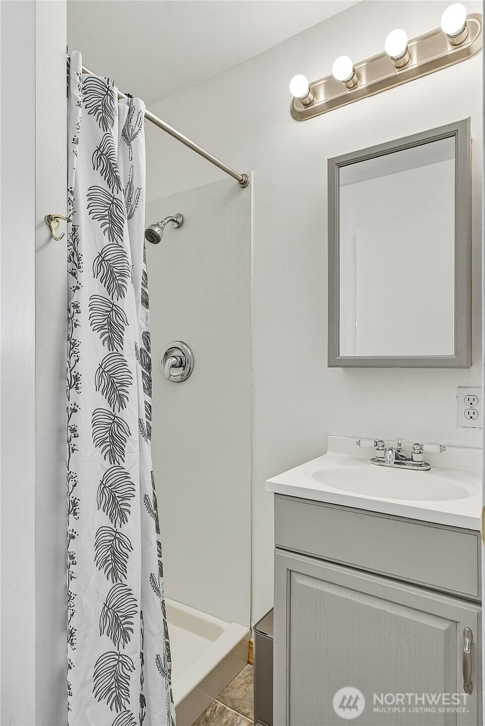 20818 77th Place West Edmonds, WA 98026 - Photo 20 of 39