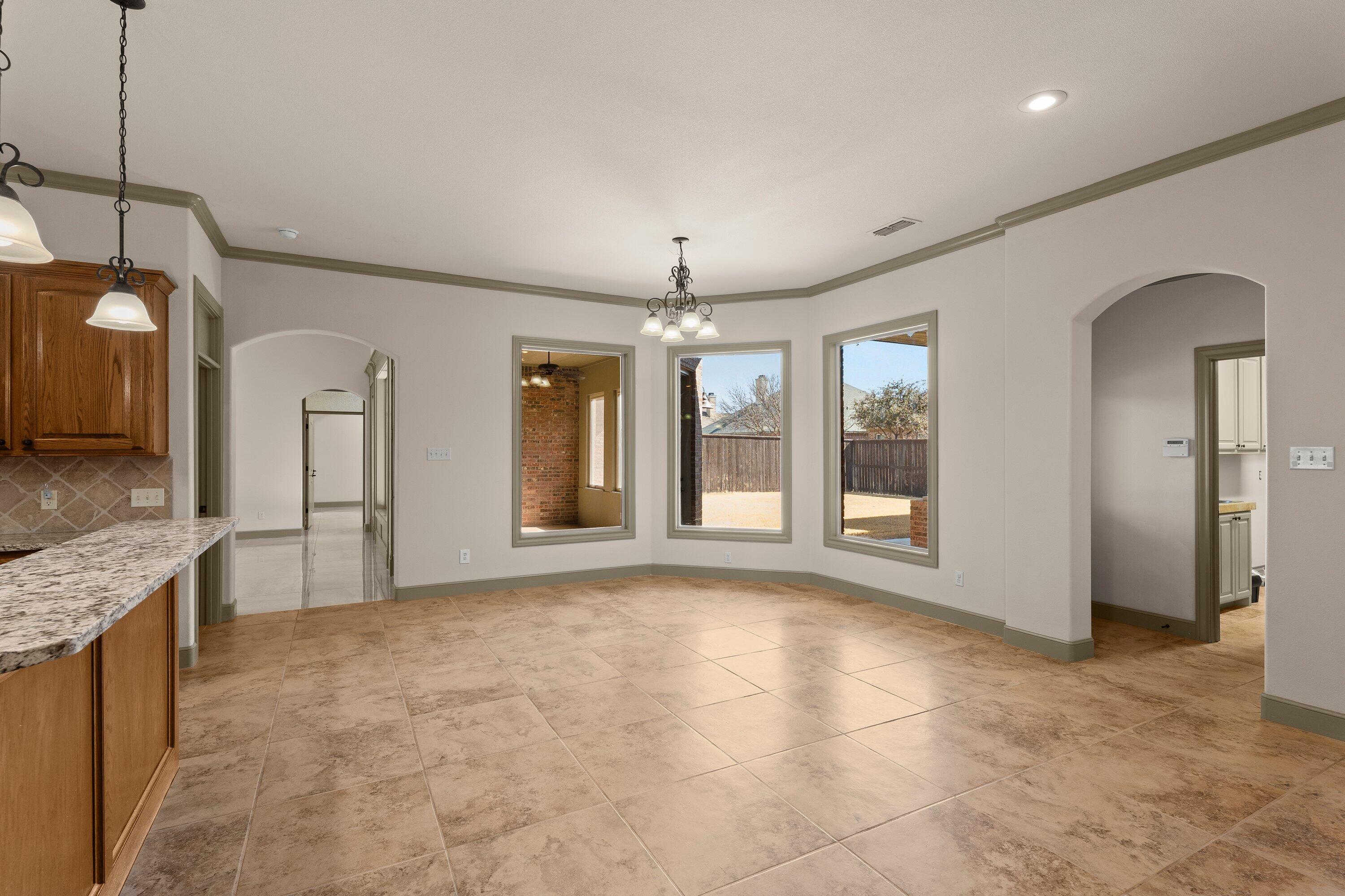 4507 101st Street Lubbock, TX 79424 - Photo 14 of 36 breakfast area