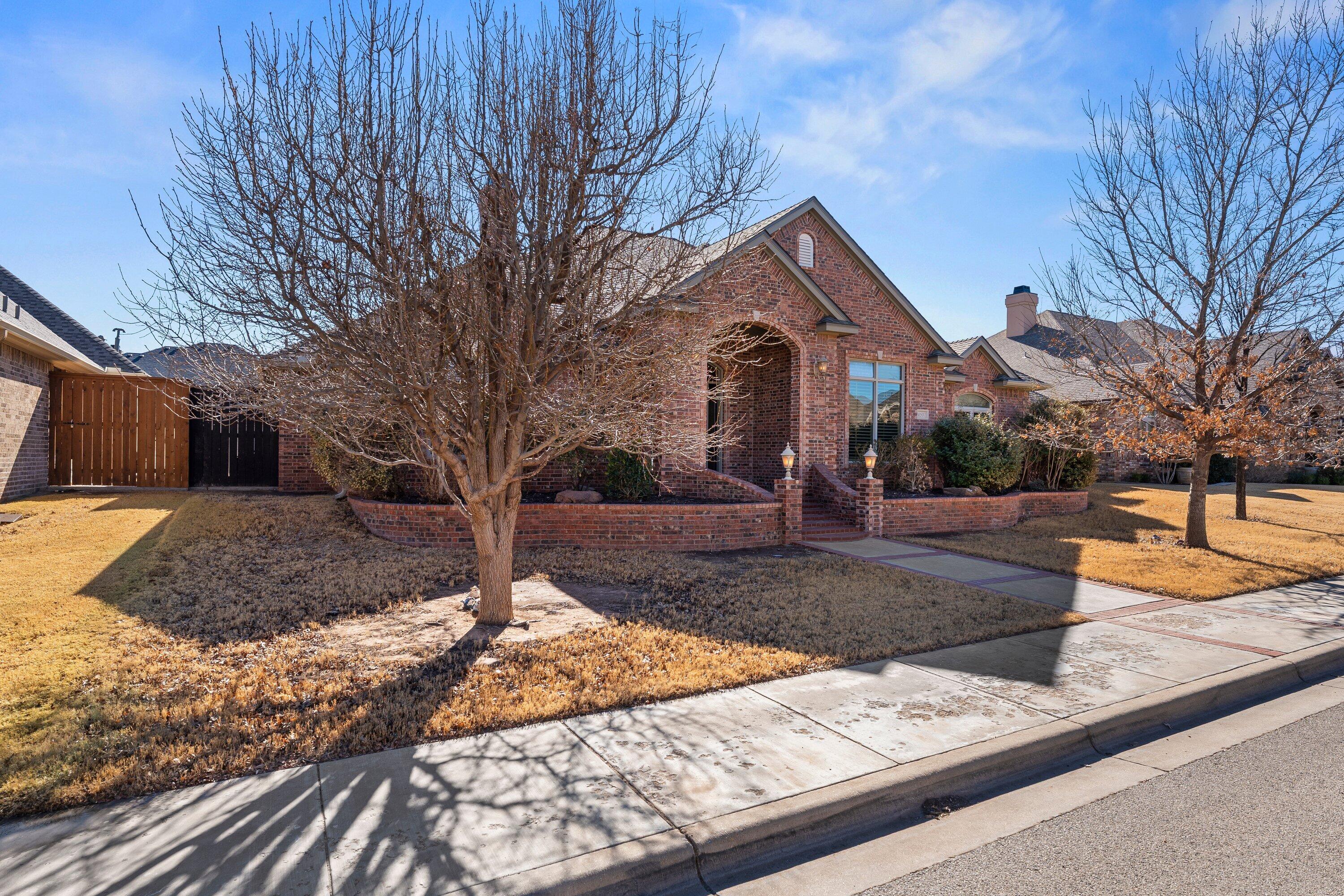 4507 101st Street Lubbock, TX 79424 - Photo 2 of 36 side angle