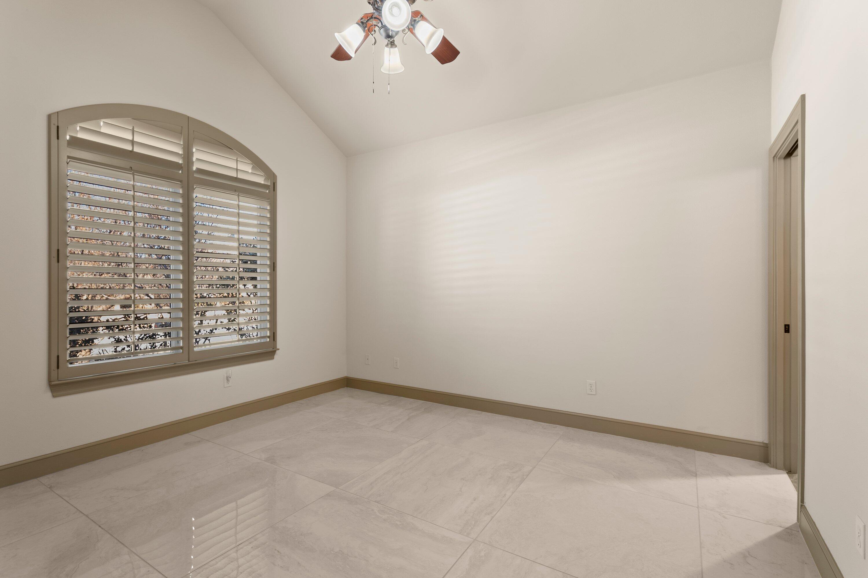 4507 101st Street Lubbock, TX 79424 - Photo 22 of 36 2 guest bed