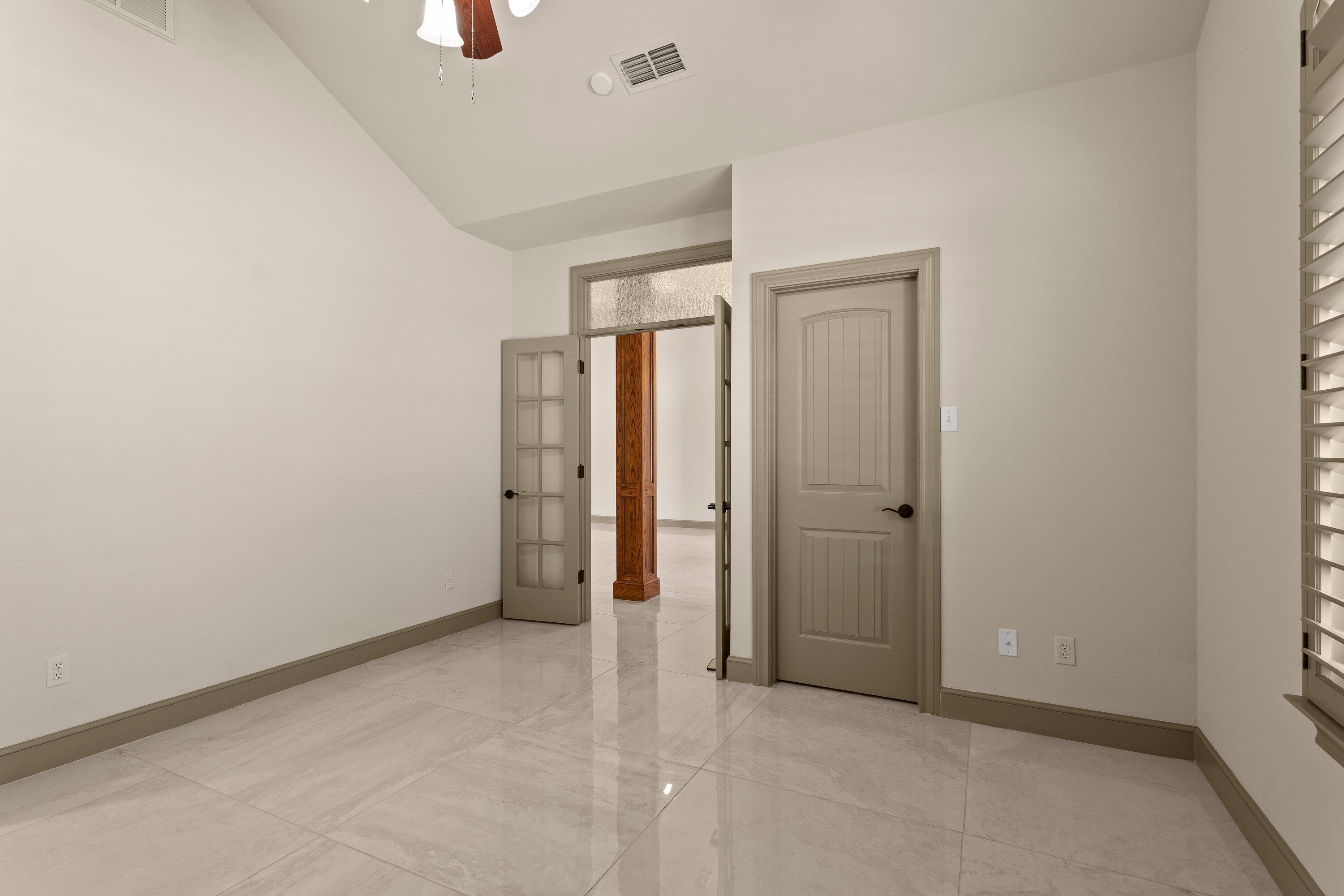 4507 101st Street Lubbock, TX 79424 - Photo 26 of 36 3 guest bed