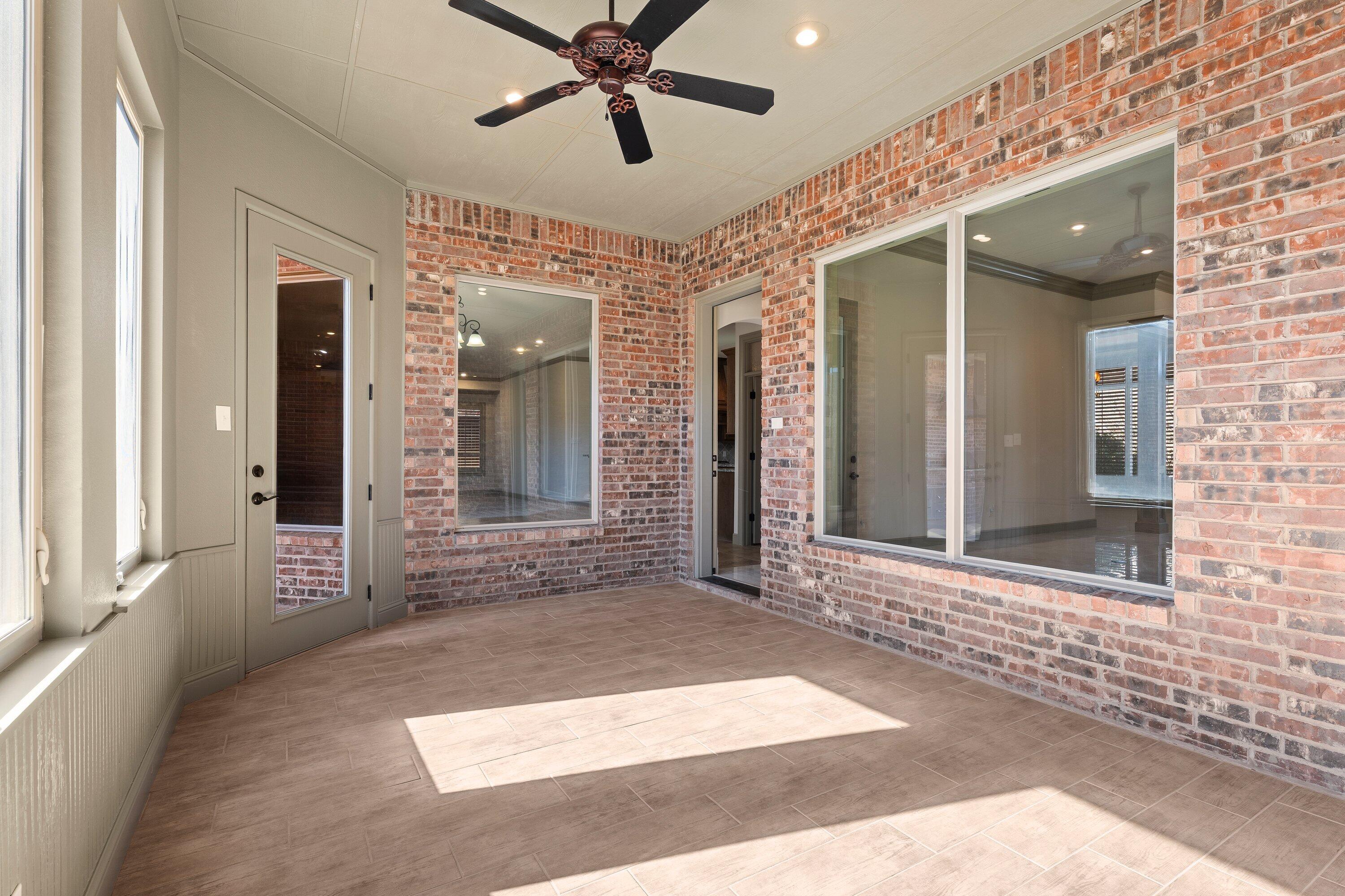 4507 101st Street Lubbock, TX 79424 - Photo 32 of 36 enlcosed patio 2