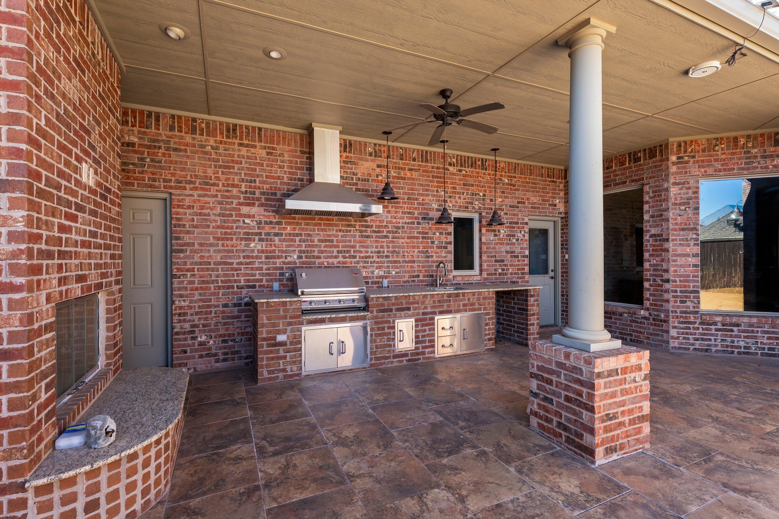4507 101st Street Lubbock, TX 79424 - Photo 34 of 36 outdoor kitchen