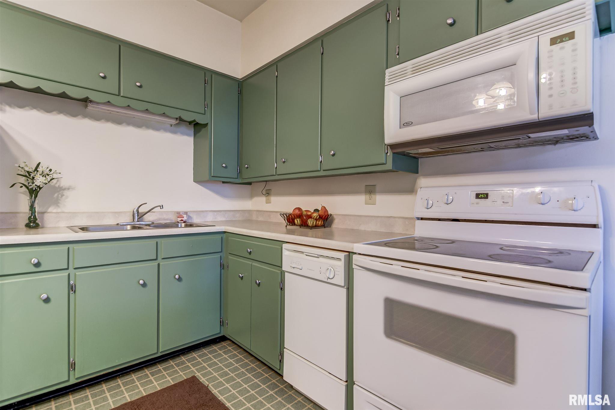 1219 West Edwards Street Springfield, IL 62704 - Photo 9 of 31