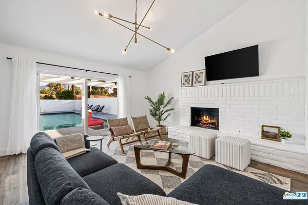 $3,500 | 76706 New York Avenue, Palm Desert, CA 92211