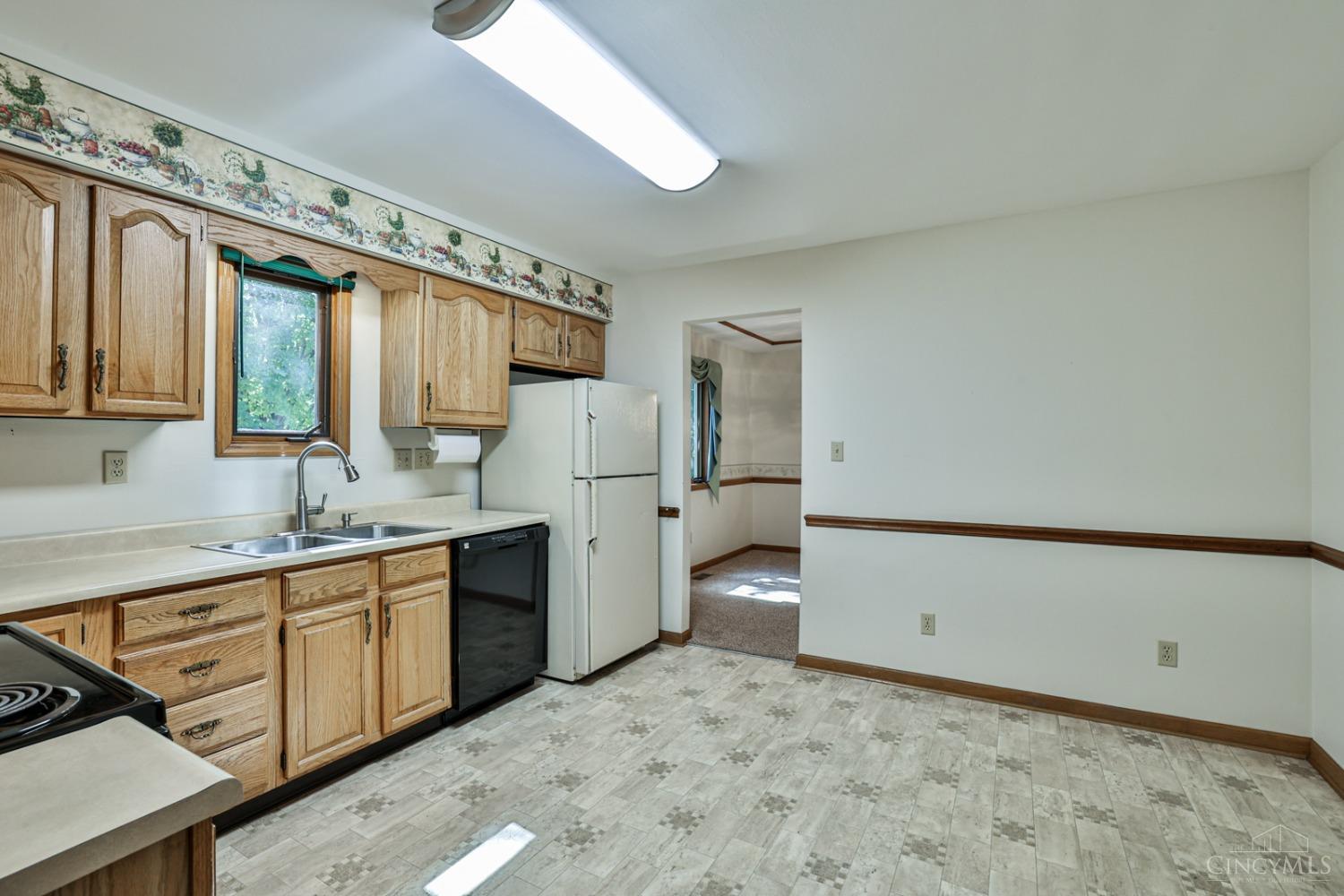 7399 Princeton Road Middletown, OH 45044 - Photo 14 of 43