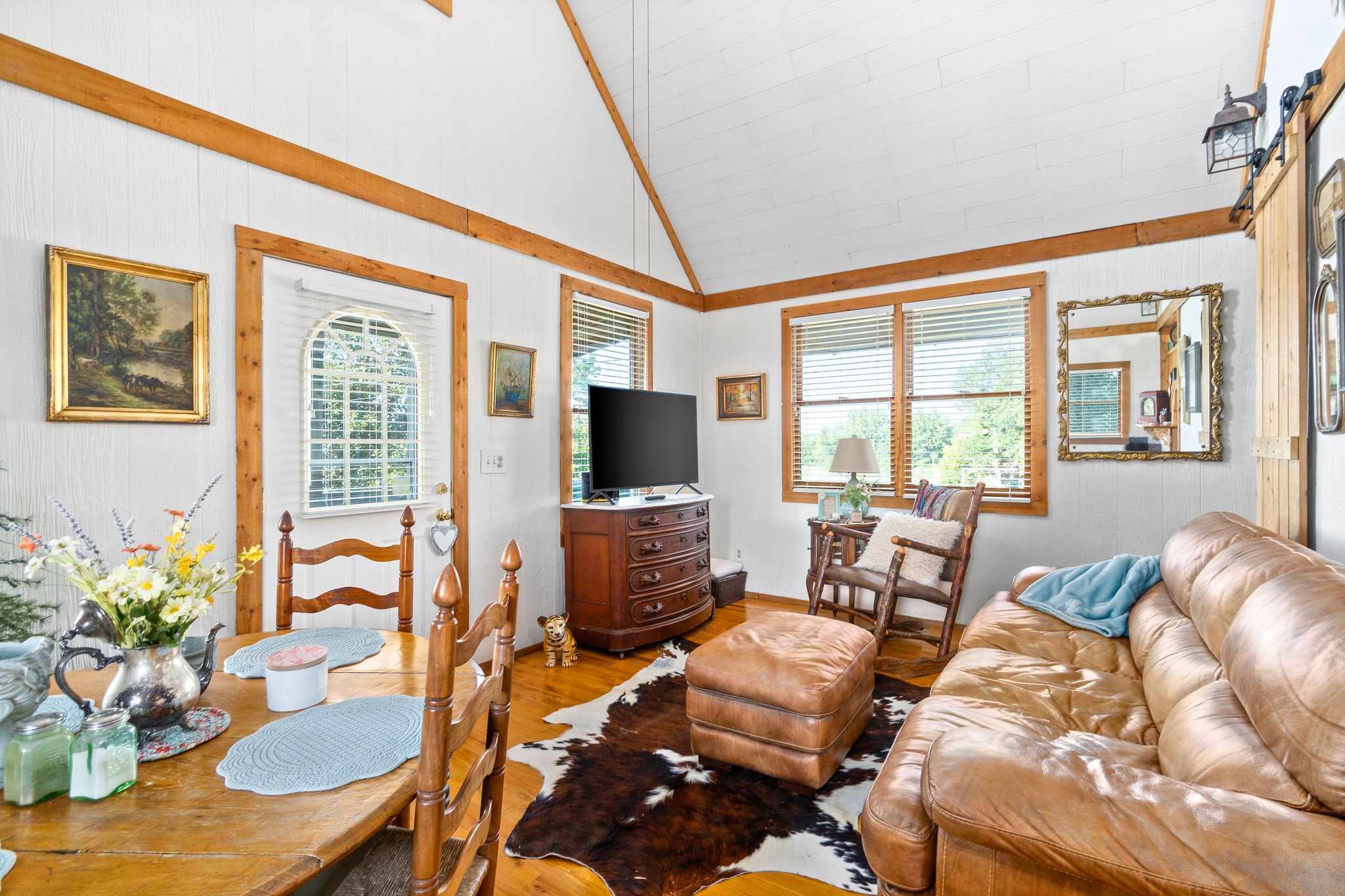 1792 Mosley Ferry Road Chapmansboro, TN 37035 - Photo 6 of 31 Gallery Image 6