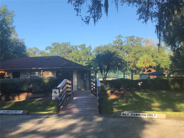 $1,695 | 2721 5th Court, Palm Harbor, FL 34684