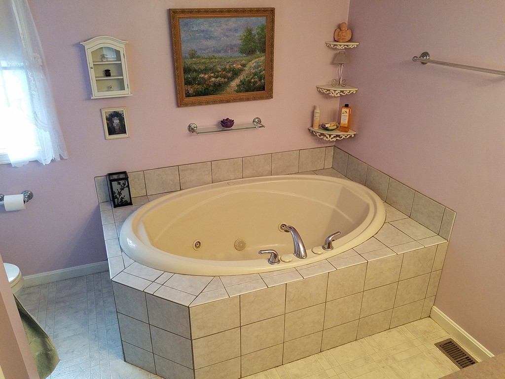3 Azel Road Lakeville, MA 02347 - Photo 12 of 16