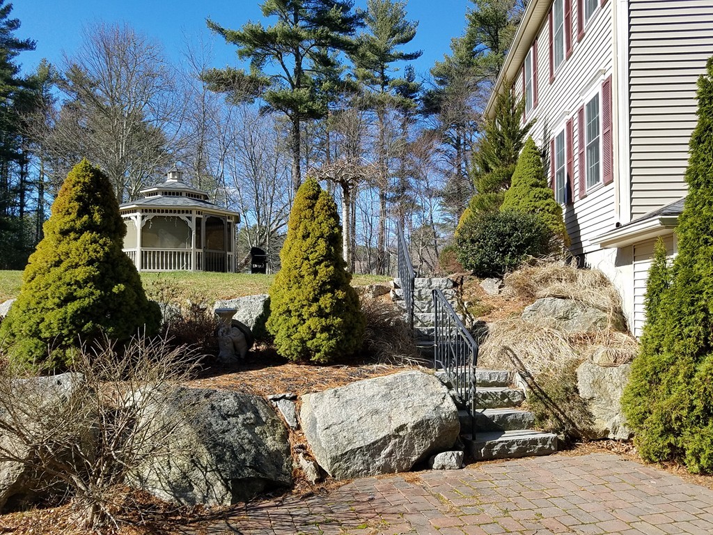 3 Azel Road Lakeville, MA 02347 - Photo 14 of 16