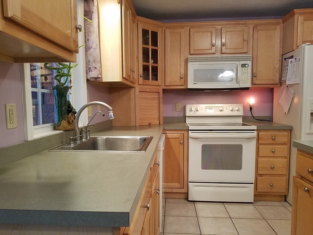 3 Azel Road Lakeville, MA 02347 - Photo 6 of 16