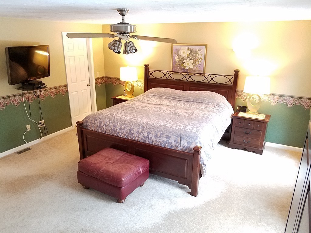 3 Azel Road Lakeville, MA 02347 - Photo 10 of 16