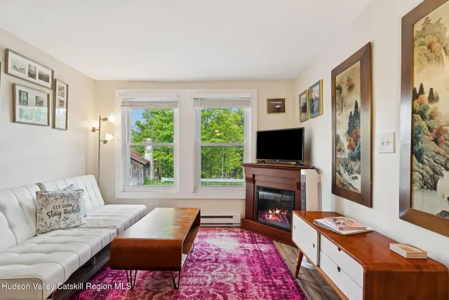 $485,000 | 18 Railroad Avenue, Tannersville, NY 12485