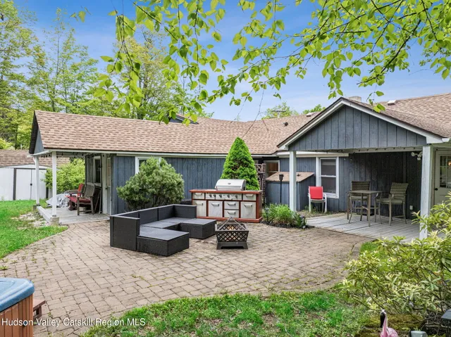 $485,000 | 18 Railroad Avenue, Tannersville, NY 12485