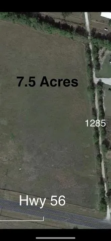 an aerial view of a bathroom