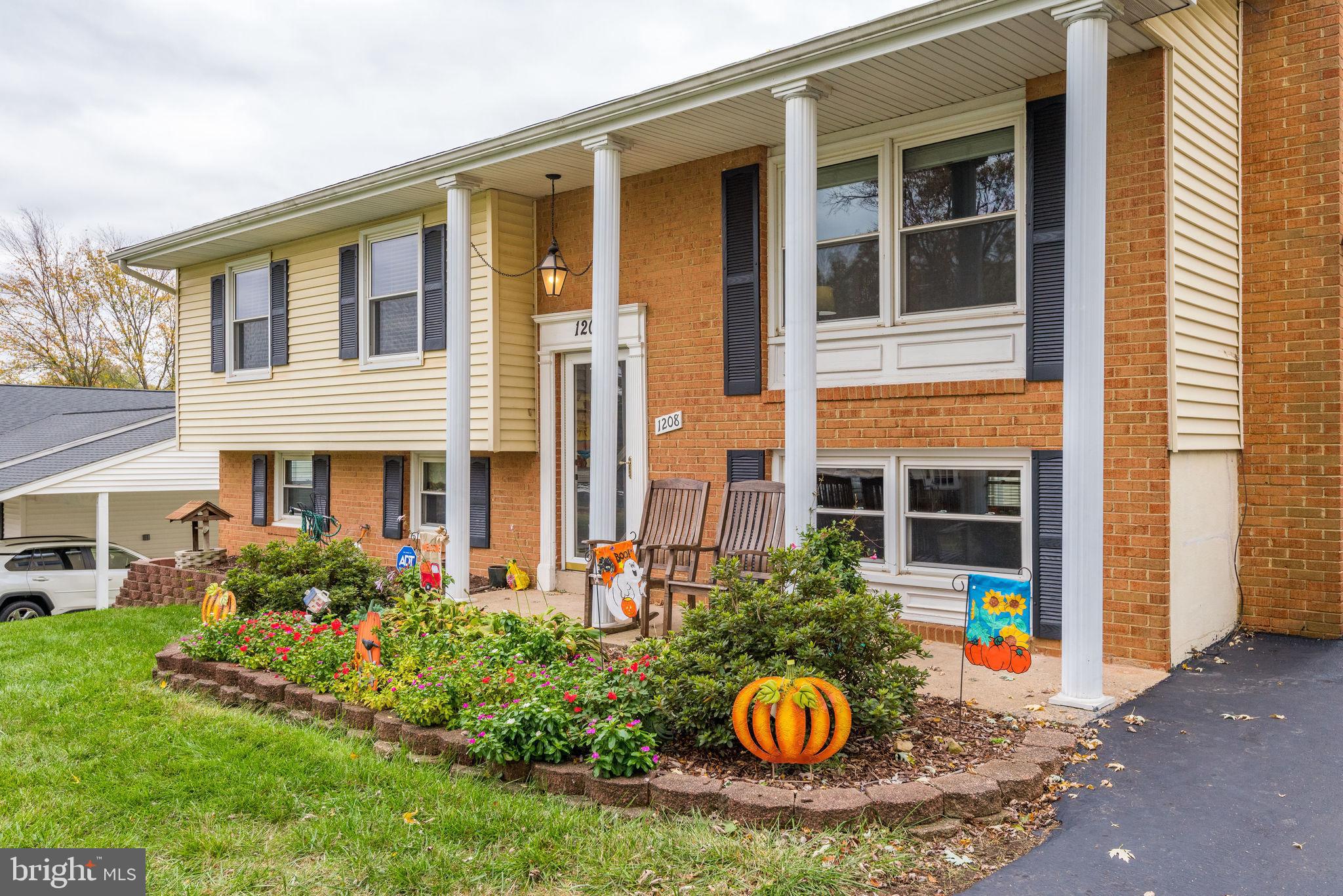1208 East Kennedy Road Sterling, VA 20164 - Photo 3 of 22 Gallery Image 3