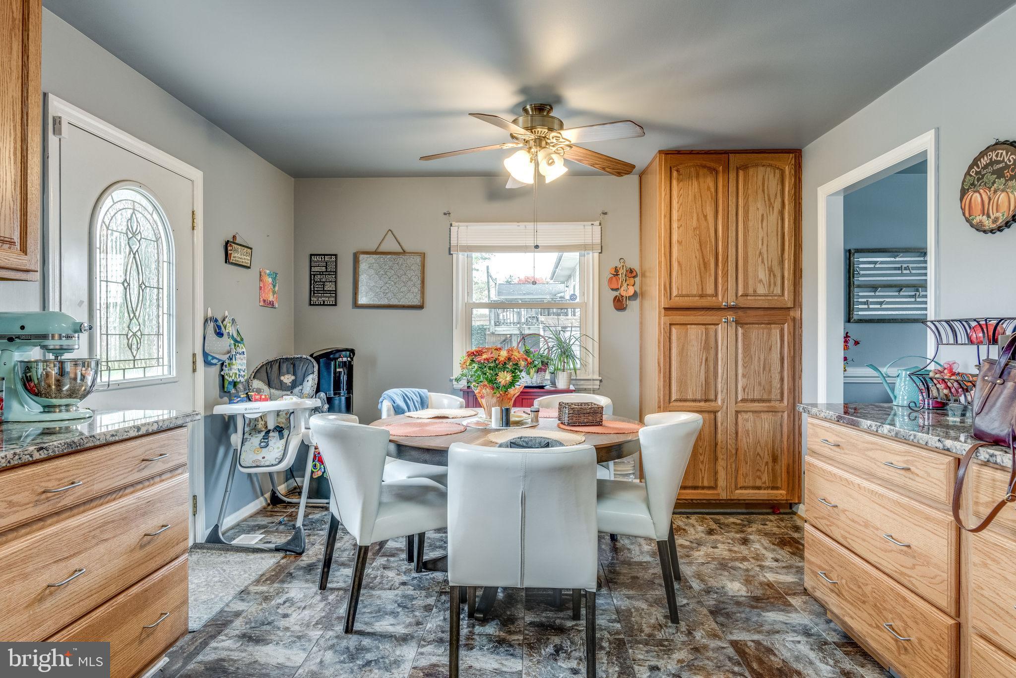 1208 East Kennedy Road Sterling, VA 20164 - Photo 6 of 22 Eat-in Kitchen