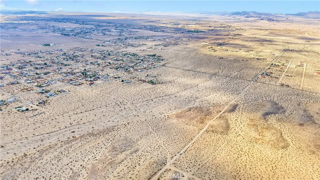 2 Baseline Road Twentynine Palms, CA 92277 - Photo 14 of 20 Gallery Image 14