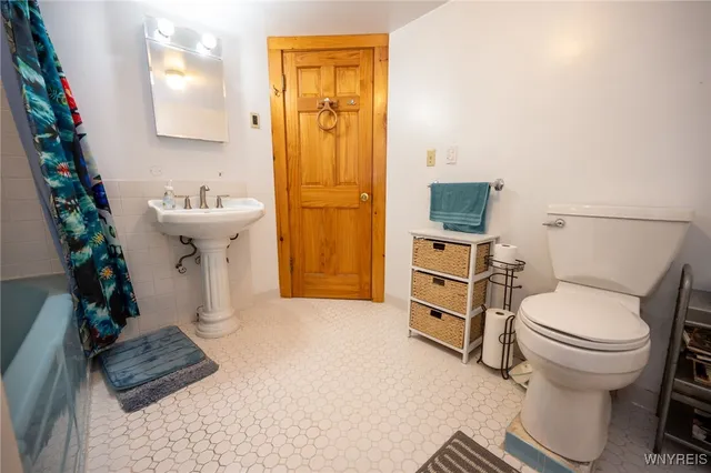 $325,000 | 292 Potters Road, Buffalo, NY 14220