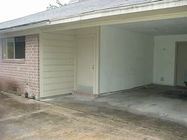 a view of backyard space