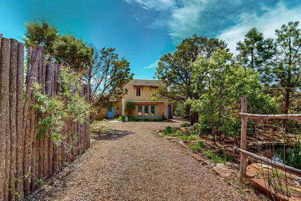 $850,000 | 97 Quartz Trail, Santa Fe, NM 87505