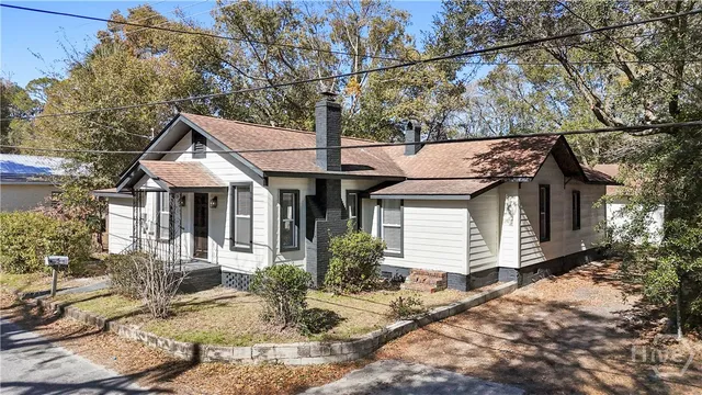 $379,900 | 2138 Louisiana Avenue, Savannah, GA 31404