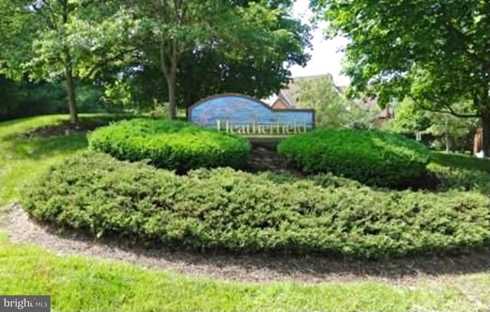 4912 Columbia Road, Unit 6111 Columbia, MD 21044 - Photo 2 of 29 a view of a garden