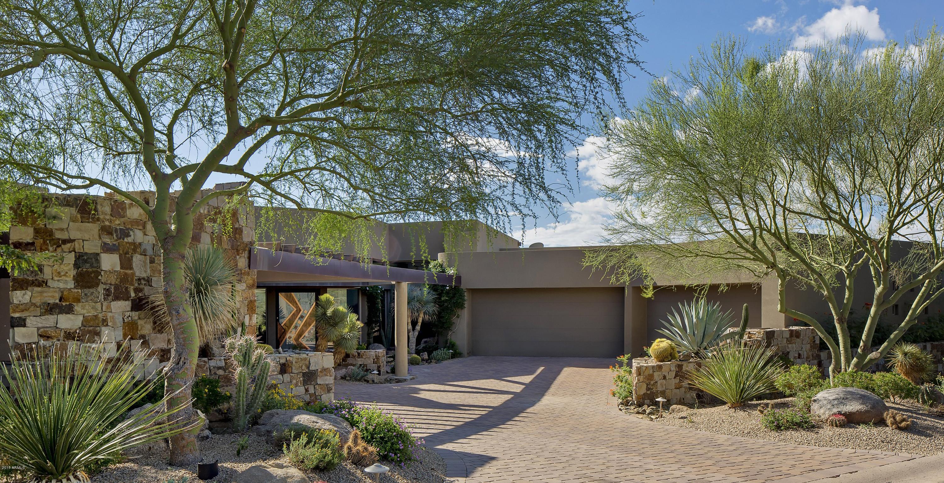 9977 East Sterling Ridge Road Scottsdale, AZ 85262 - Photo 3 of 53 Coming home to a 4 car garage