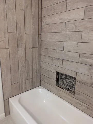 $1,875 | 1311 21st Street, Huntsville, TX 77340