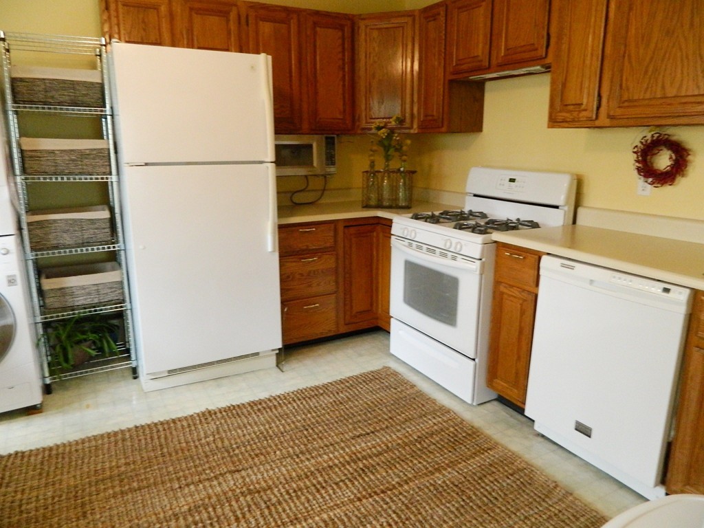 11 Watson Street, Unit 2 Marblehead, MA 01945 - Photo 6 of 18 Gallery Image 6