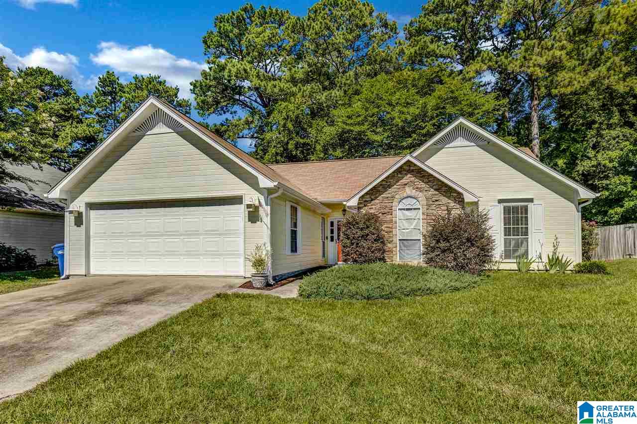 164 Greenfield Lane Alabaster, AL 35007 - Photo 2 of 27