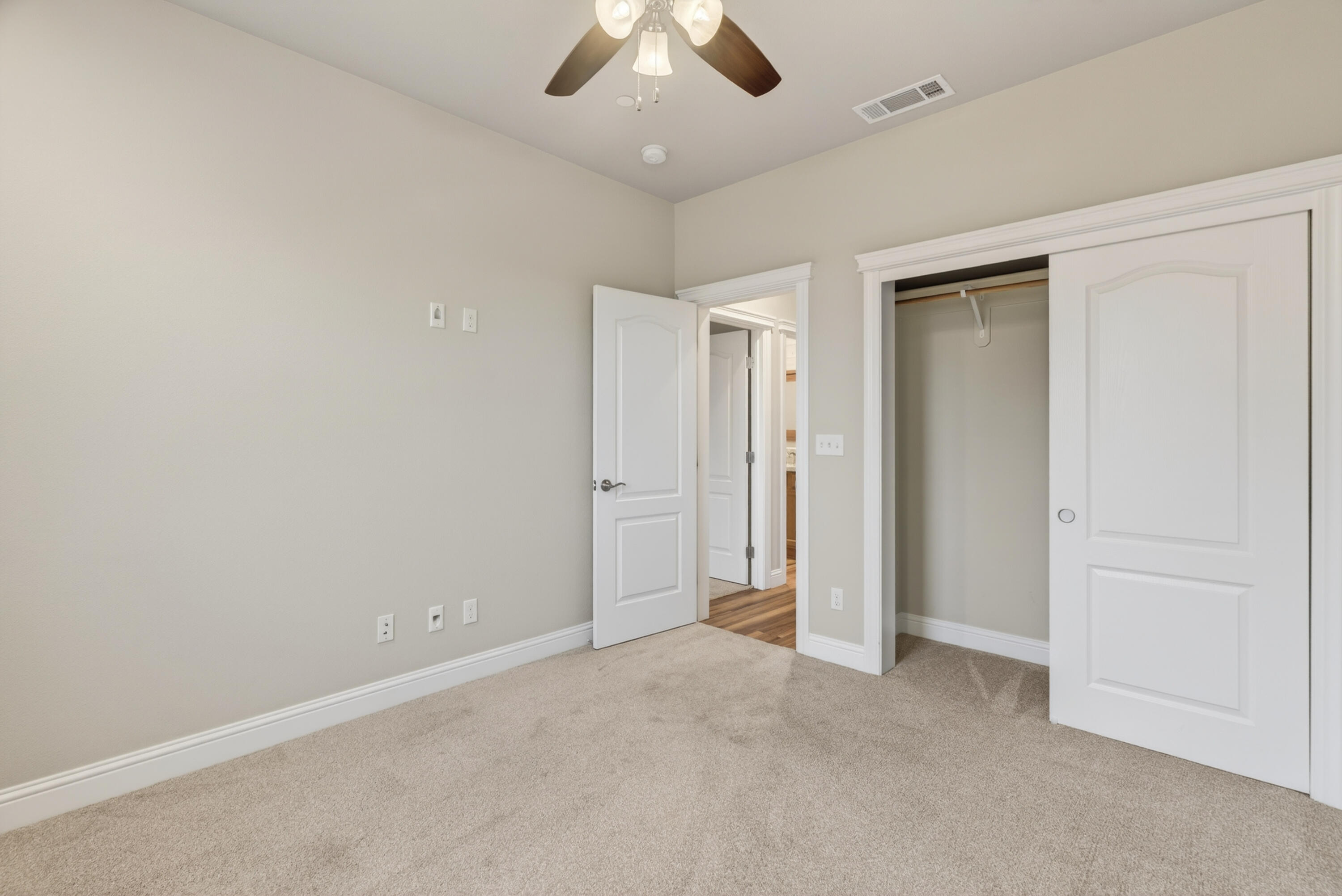 4585 Risstay Way Shasta Lake, CA 96019 - Photo 28 of 36 an empty room with chandelier fan