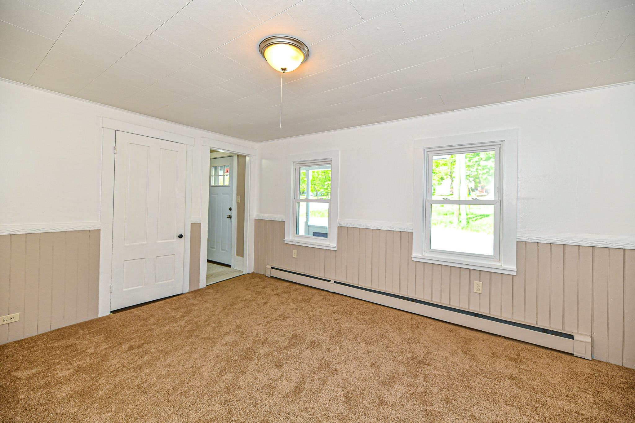 55 Exeter Road Newmarket, NH 03857 - Photo 16 of 39