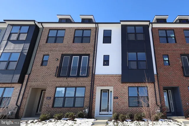 $4,025 | 5014 Henry King Way, Bowie, MD 20715