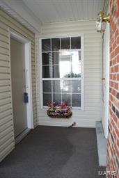 554 Oak Ridge Trails Court Ballwin, MO 63021 - Photo 4 of 38 Gallery Image 4