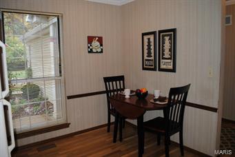 554 Oak Ridge Trails Court Ballwin, MO 63021 - Photo 8 of 38 Gallery Image 8