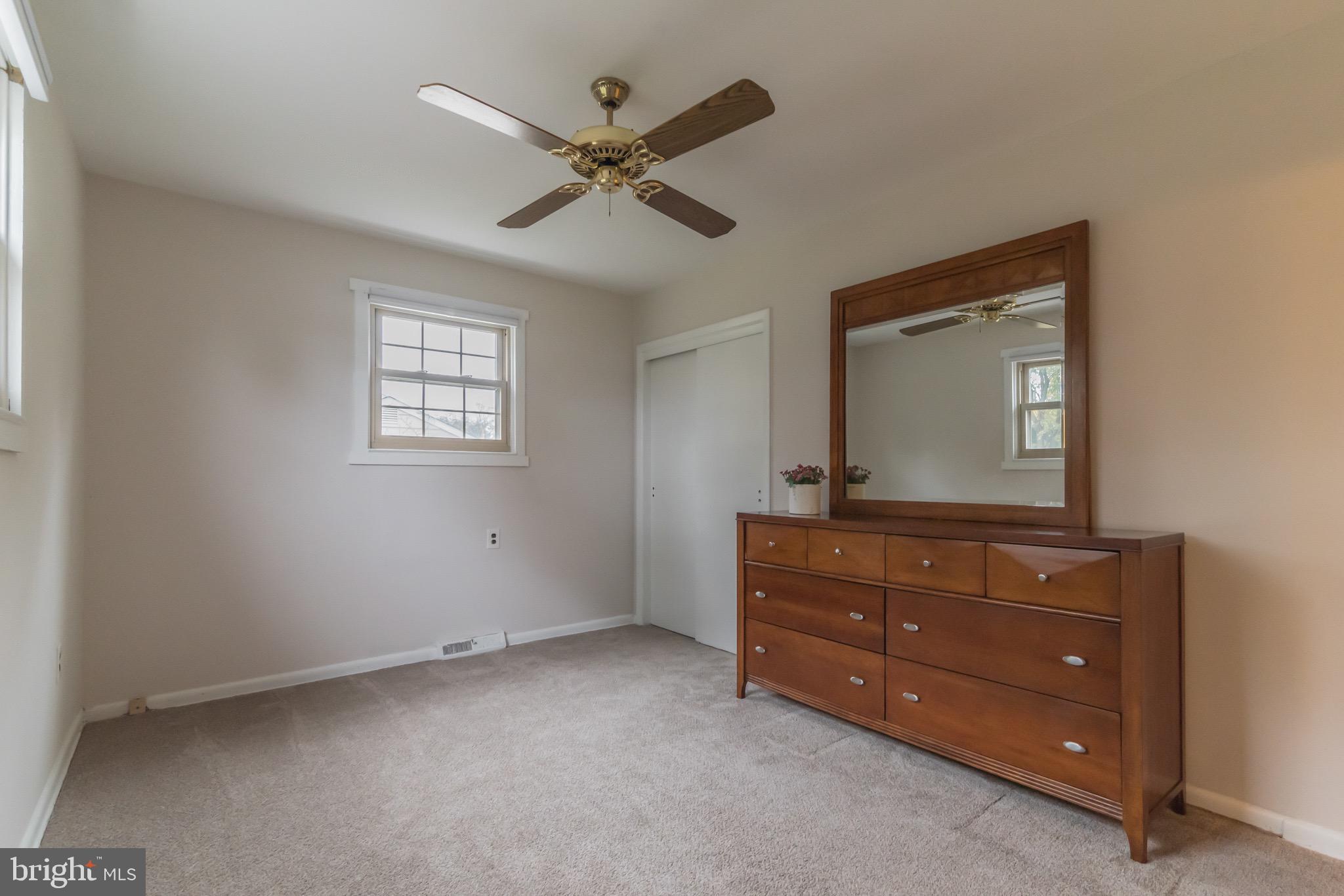 1240 Tulip Road Warminster, PA 18974 - Photo 19 of 30 Gallery Image 19