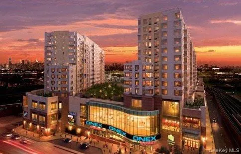 $958,000 | 40-26 College Point Boulevard, Unit PH2D | Flushing