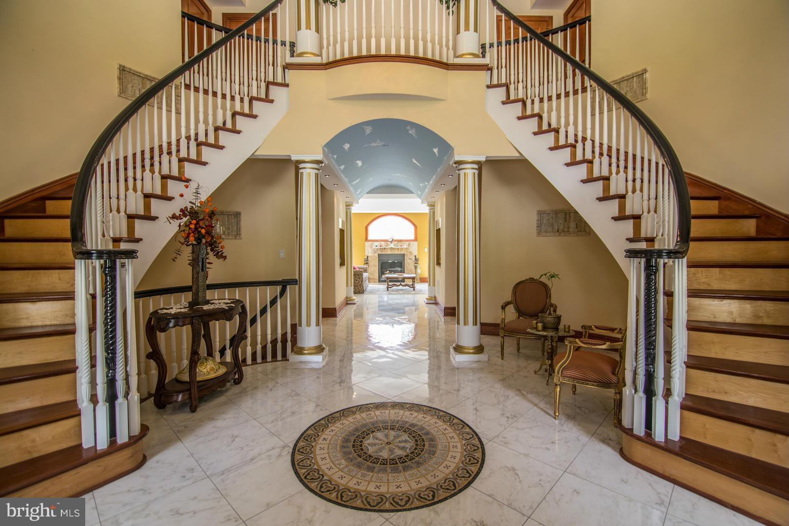 11604 River Road Potomac, MD 20854 - Photo 2 of 30 double circular staircases