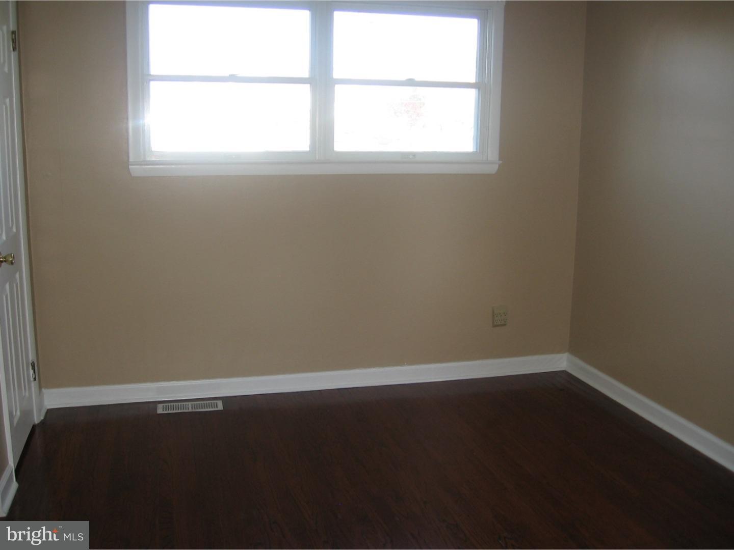 301 Lawrence Road Broomall, PA 19008 - Photo 3 of 12
