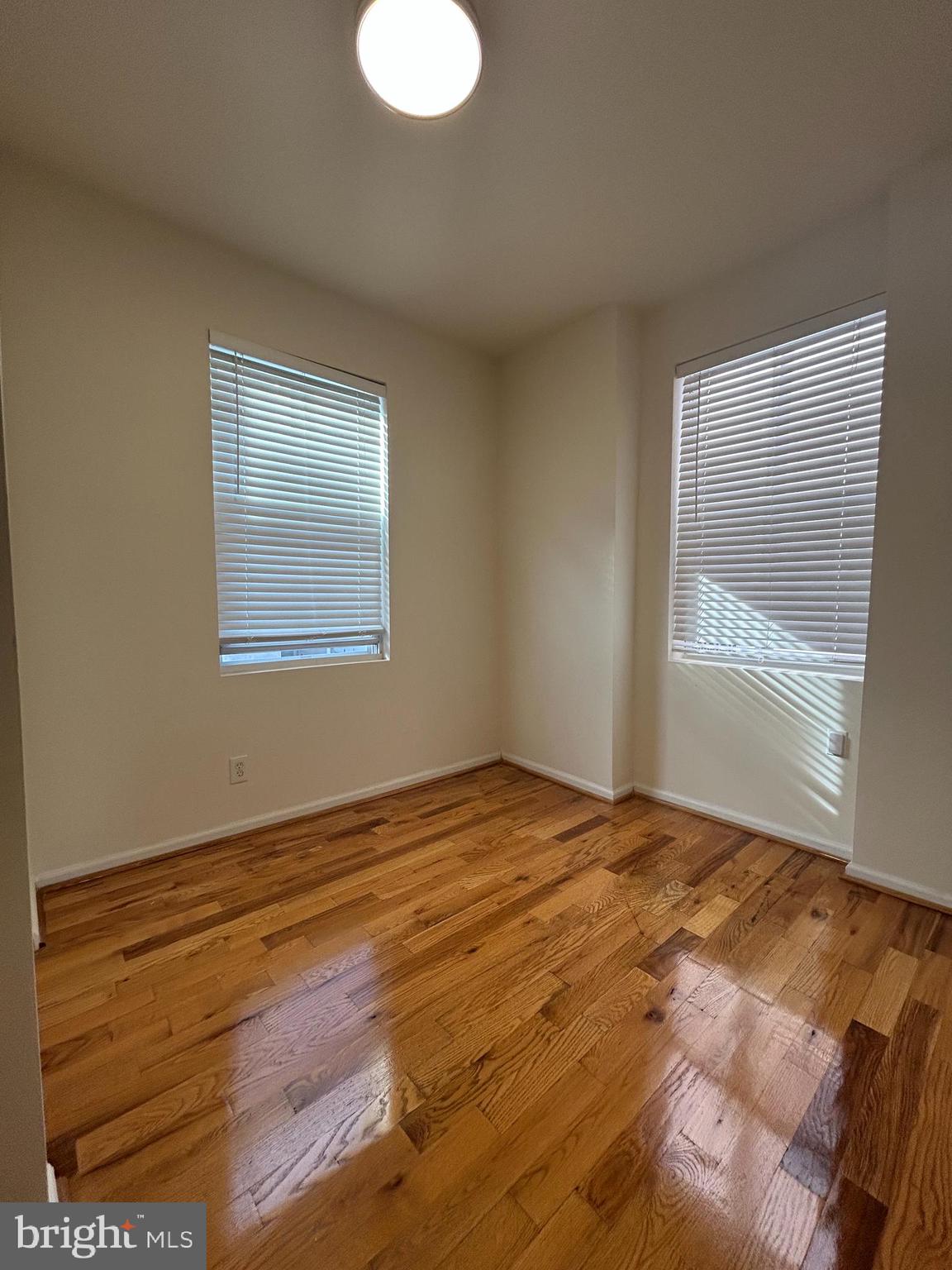 1008 Winton Street Philadelphia, PA 19148 - Photo 12 of 29 1st bedroom on 2nd floor