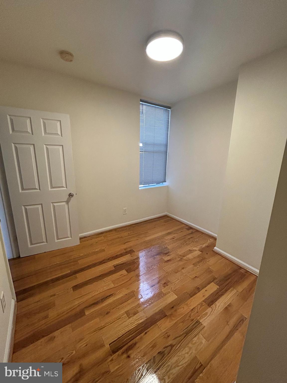 1008 Winton Street Philadelphia, PA 19148 - Photo 18 of 29 2nd bedroom on 2nd floor