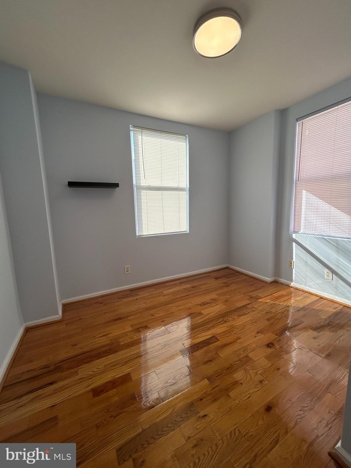 1008 Winton Street Philadelphia, PA 19148 - Photo 21 of 29 4th bedroom on 3rd floor