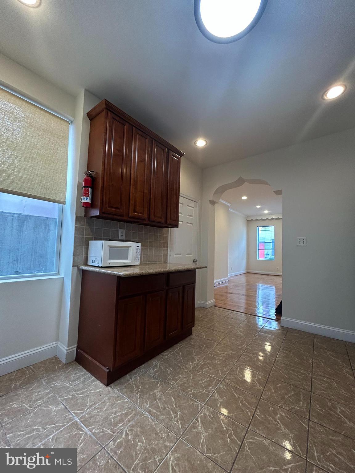 1008 Winton Street Philadelphia, PA 19148 - Photo 5 of 29 kitchen