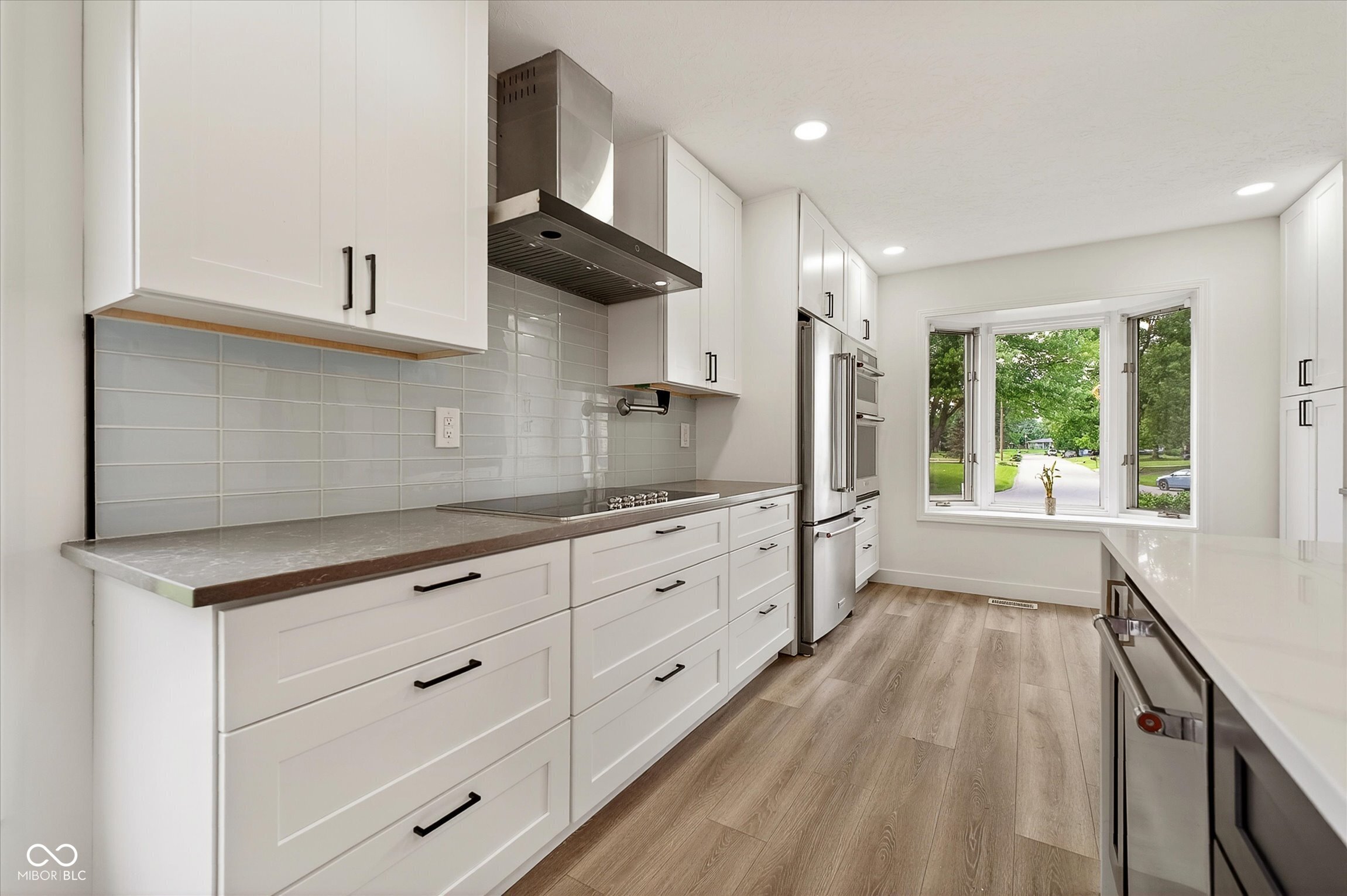 8425 Carthay Circle Fishers, IN 46038 - Photo 9 of 30