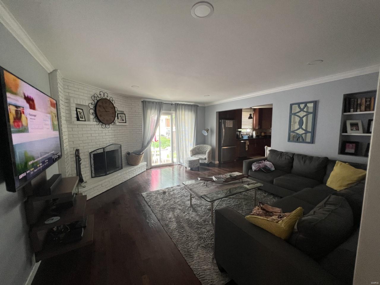 824 Dutch Mill Drive Ballwin, MO 63011 - Photo 3 of 8