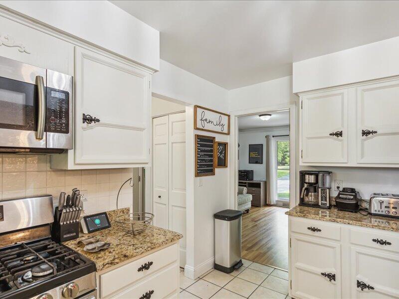 5900 South Jackson Road Jackson, MI 49201 - Photo 19 of 29 19-5900-S-Jackson-Rd-Jackson-MI-49201-Wi